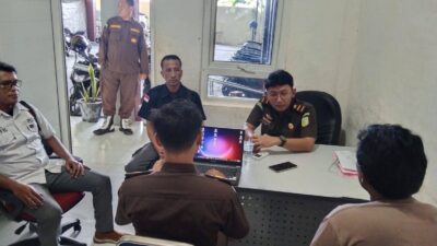 Satpol PP dan WH Aceh Selatan Limpahkan Tersangka Kasus Tuak ke Kejari
