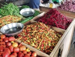 Cabe Rawit Sentuh Rp80 Ribu! Lonjakan Harga Bahan Pokok Bikin Pasar Inpres Tapaktuan Sepi Pengunjung