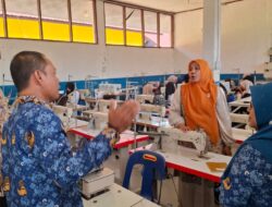 Tanam 42 Pohon Produktif, SMKN 1 Gandapura Perkuat Gerakan ASRI di Hadapan Tim Pemantauan Dinas Pendidikan
