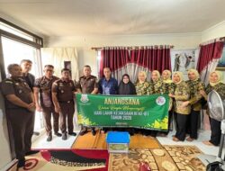 Peringati HUT Kejaksaan ke-81, Kejari Aceh Selatan Ziarah Makam Pahlawan dan Santuni Anak Yatim