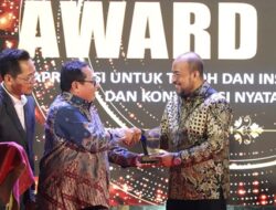 Direktur Utama Bank Aceh Syariah Fadhil Ilyas Raih SMSI Aceh Award 2026